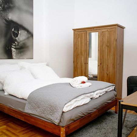 Heart Of The City, Entire Very Big Apartment بودابست المظهر الخارجي الصورة