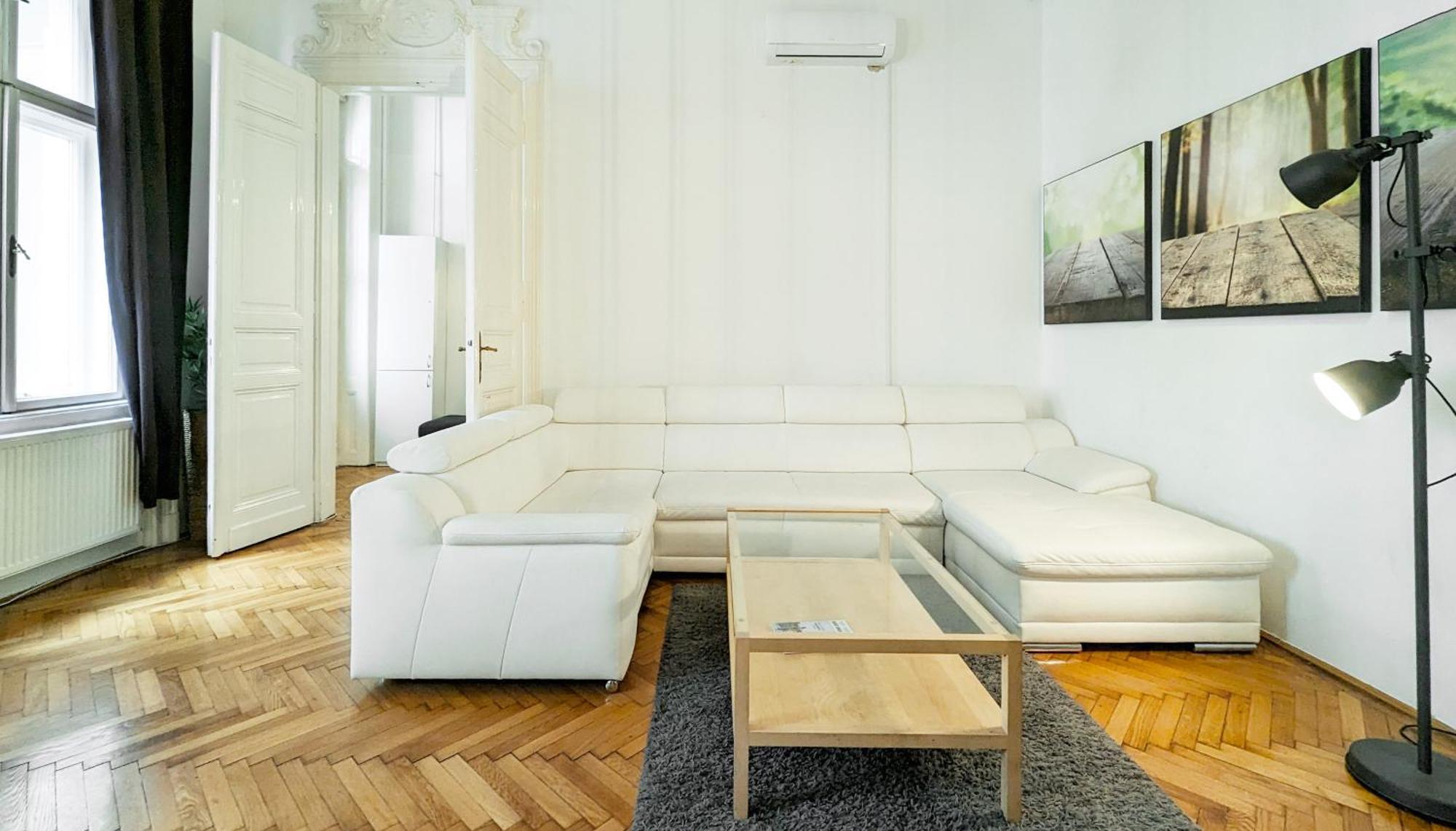 Heart Of The City, Entire Very Big Apartment بودابست المظهر الخارجي الصورة