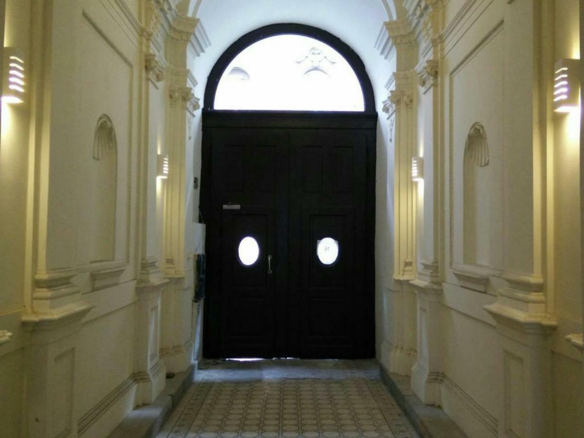 Heart Of The City, Entire Very Big Apartment بودابست المظهر الخارجي الصورة